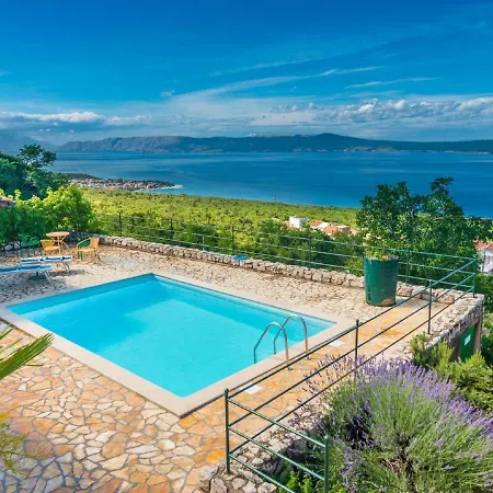 In With Scenic Terrace Crikvenica