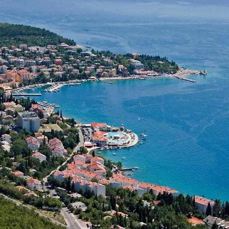 In With Scenic Terrace *