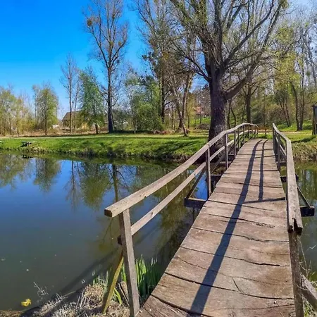 In With Scenic Terrace